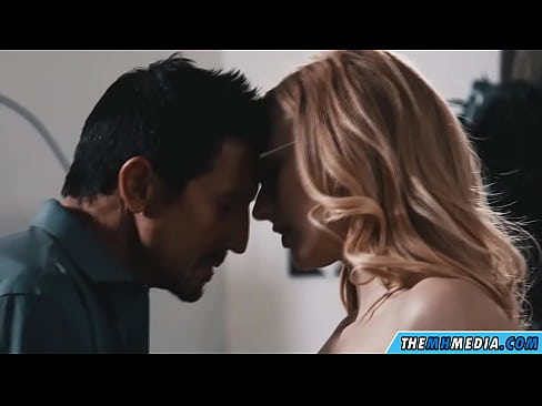 ❤️ Sessu romanticu cù una bionda slutty ️ Video porno à noi ️❤