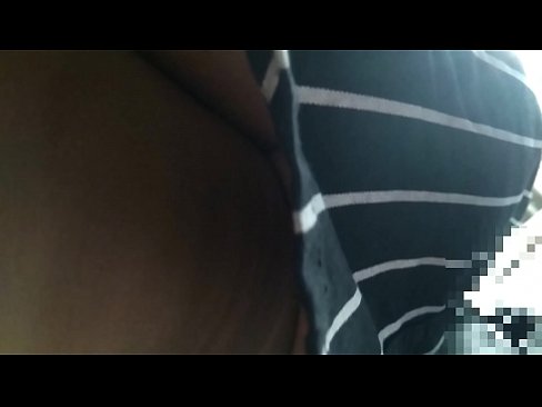 ❤️ Ragazza in neru senza mutandine, parte 2 ️ Video porno à noi ️❤